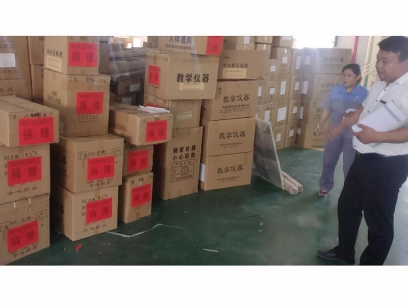 情暖校園——齊魯宏博助力廣西南寧高新區(qū)物資
